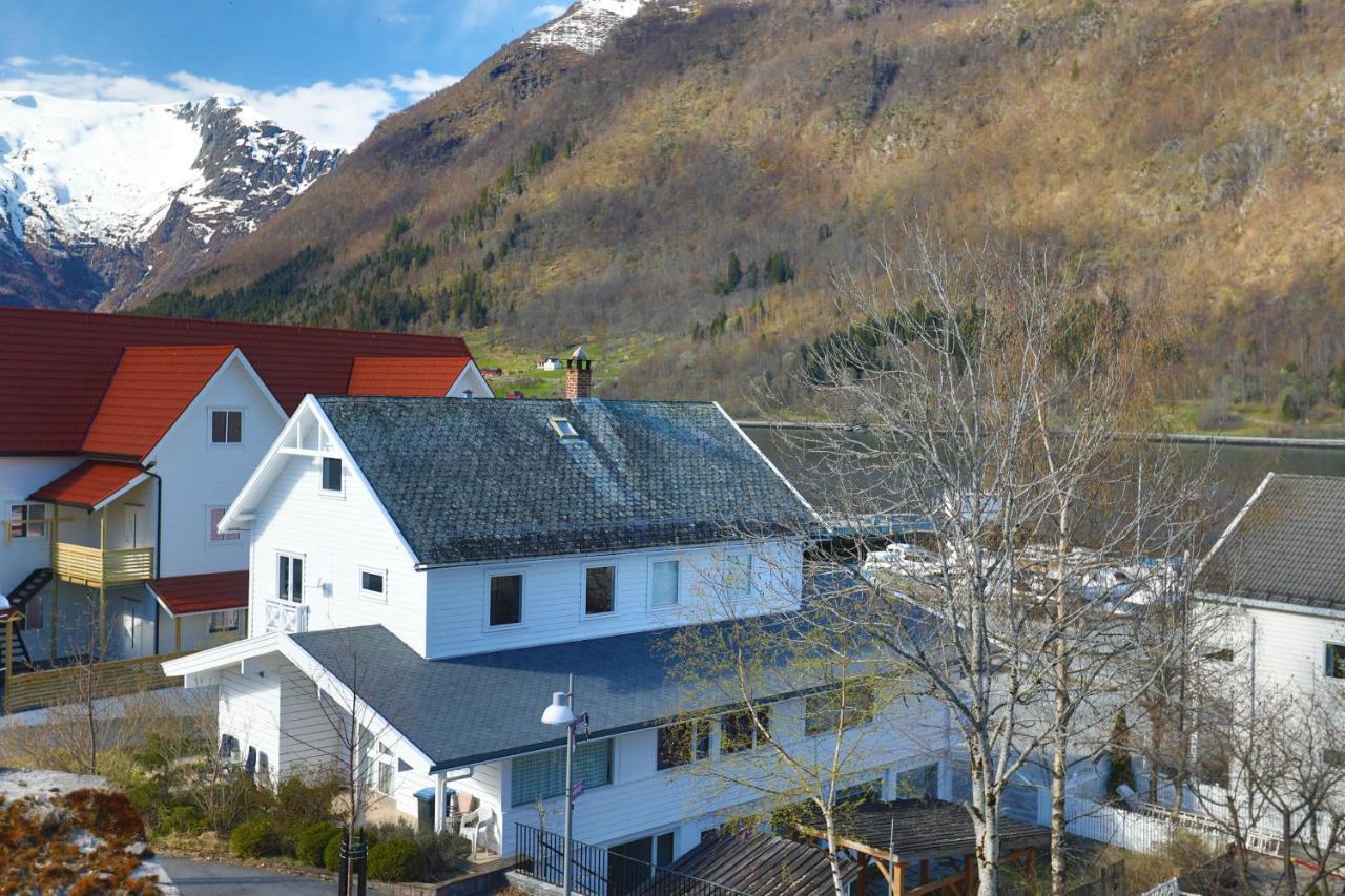Svingen Apartments Balestrand Exteriör bild